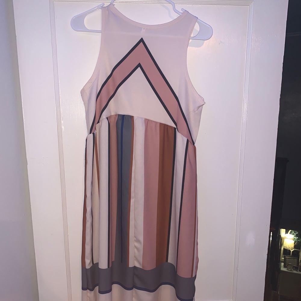 Dress - Picture 2 of 3